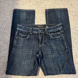 RW & Co Jeans size 31 with two decorative back pockets